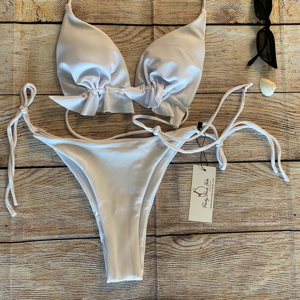 Rumba set in white